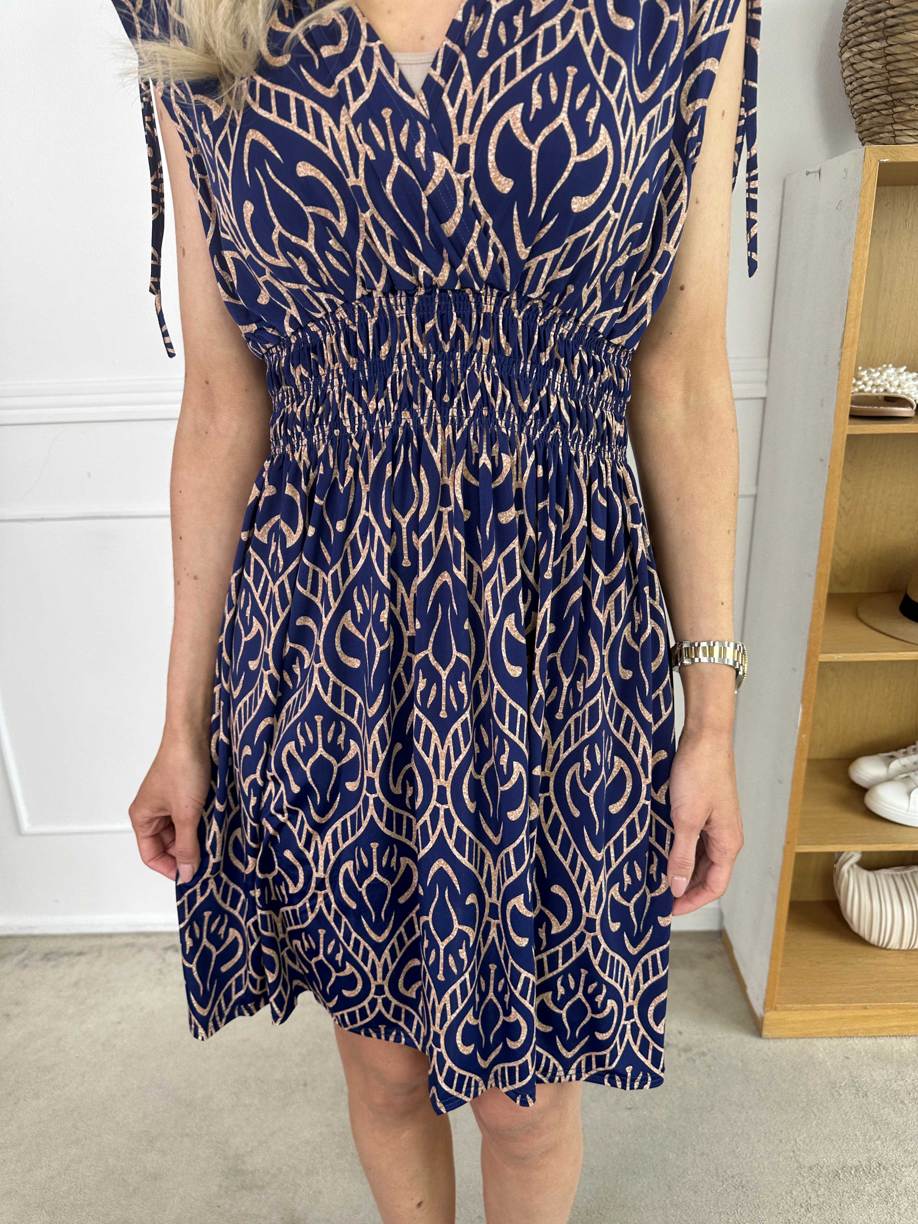 Pams Boho Short - Kort elastisk kjole i krølfrit stof